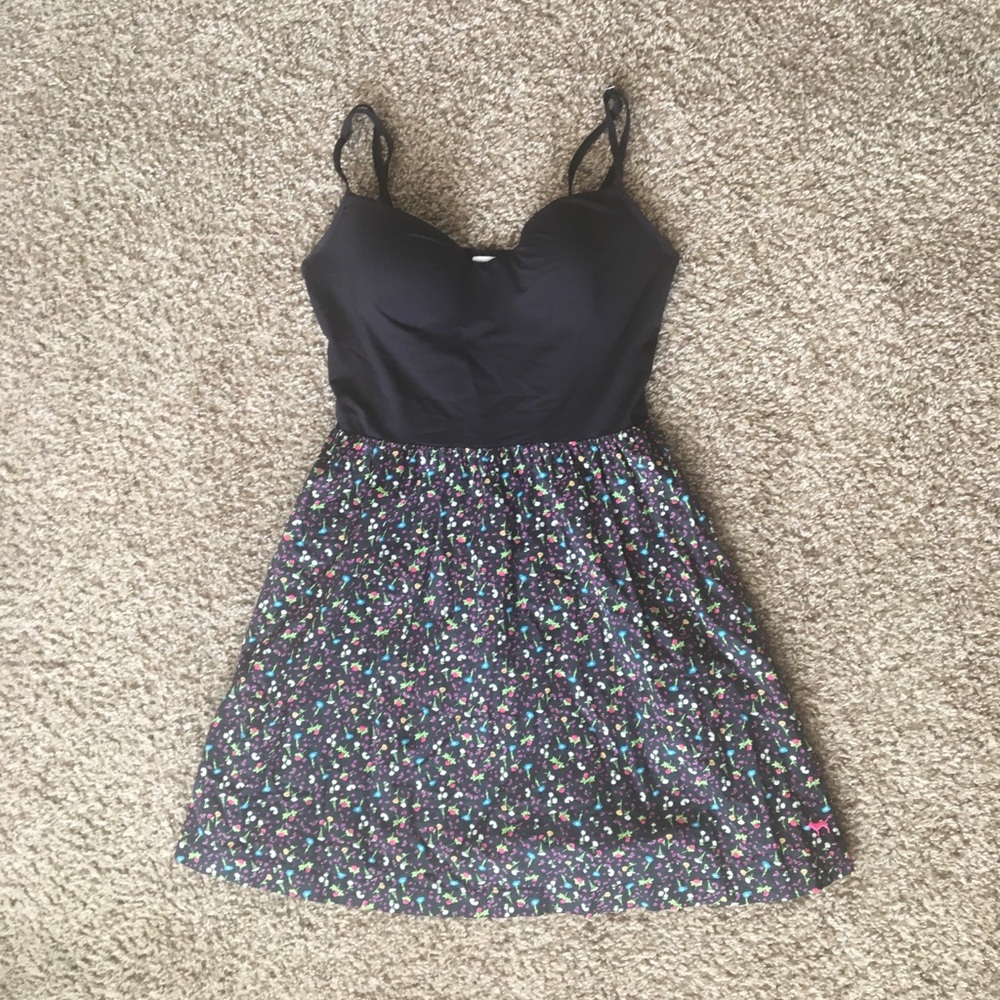 PINK Victoria’s Secret Flowery Short Spring Dress